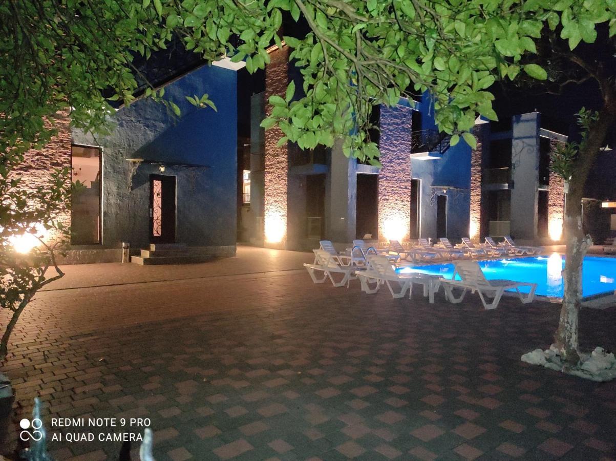 Villa Residence クヴァリアティ エクステリア 写真