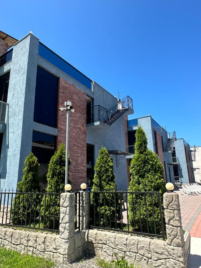 Villa Residence クヴァリアティ エクステリア 写真